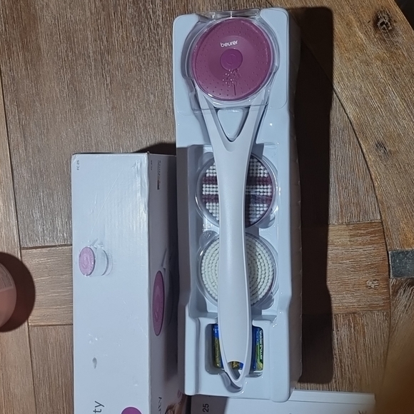 Beurer Body Brush New - Picture 2 of 7